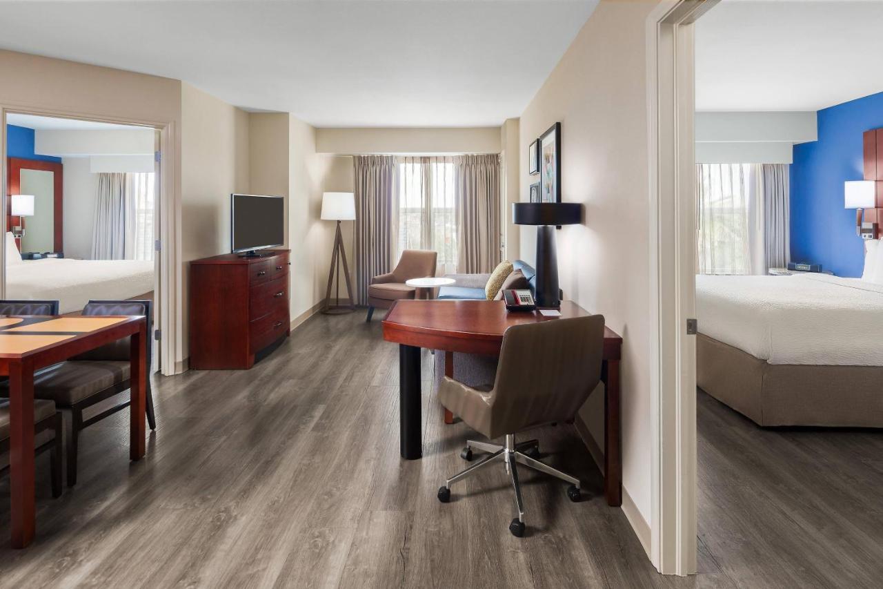 2 Bedroom Suite,1404839285:JPEG